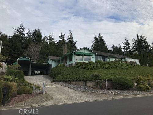 705 Prefontaine Dr, Coos Bay, OR, 97420-2898 | Card Image