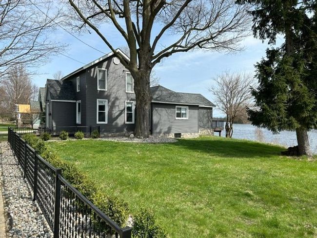 412 Ellen St, House other with 4 bedrooms, 2 bathrooms and null parking in Fenton MI | Image 7
