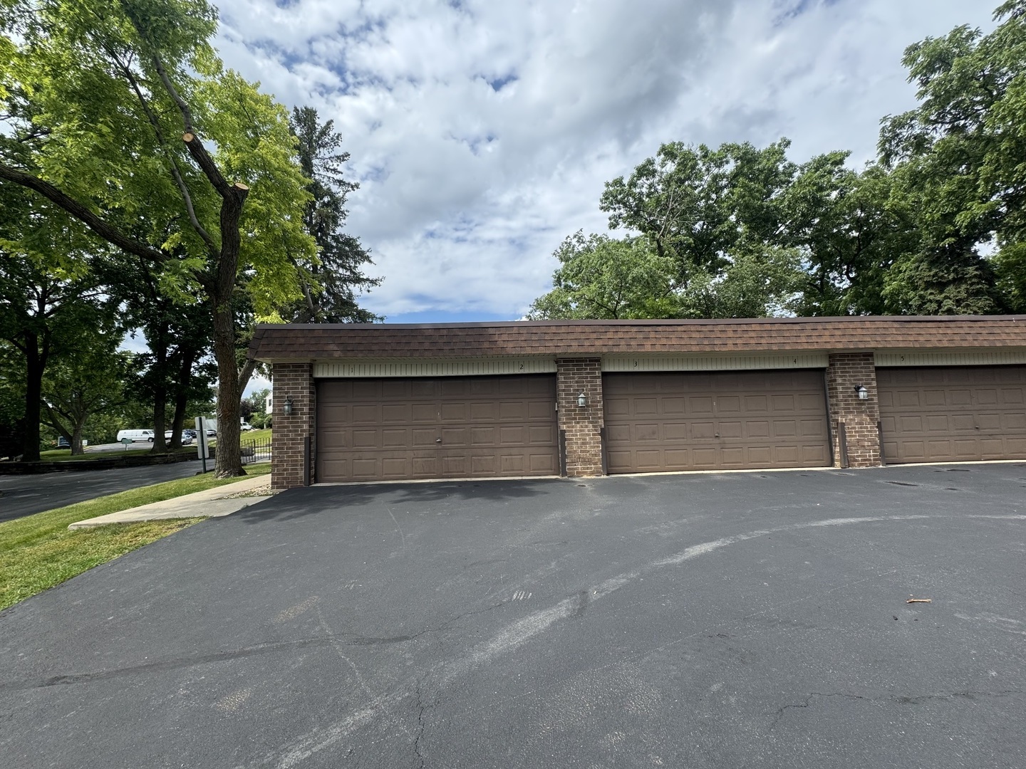 Residential in Woodridge 4