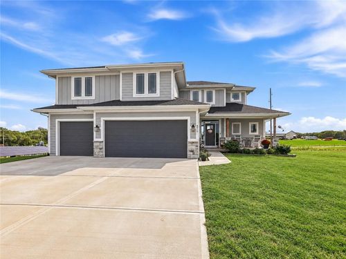 9517 Ingrid St, De Soto, KS, 66018-5500 | Card Image