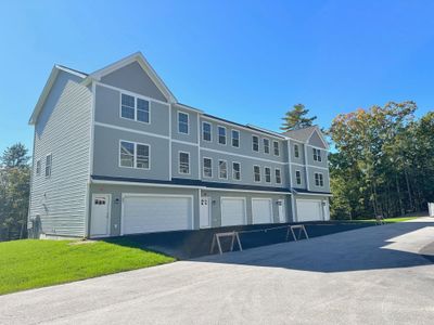 Unit 1 Timber Ridge West, Condo with 3 bedrooms, 1 bathrooms and null parking in Nottingham NH | Image 2