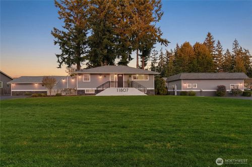 11807 51st Ave Ne, Marysville, WA, 98271-8503 | Card Image