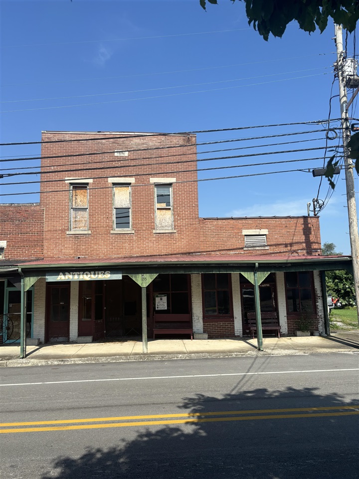 135 N Main St, Smiths Grove, KY 42171