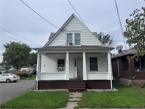 2758 Falls St, Niagara Falls, NY, 14303-2005 | Card Image
