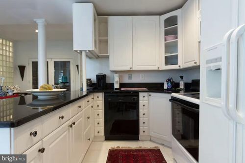 2403 Shreve Hill Rd, DUNN LORING, VA, 22027-1156 | Card Image