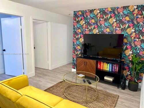 r-2701 Nw 24th Ct, Miami, FL, 33142-6521 | Card Image