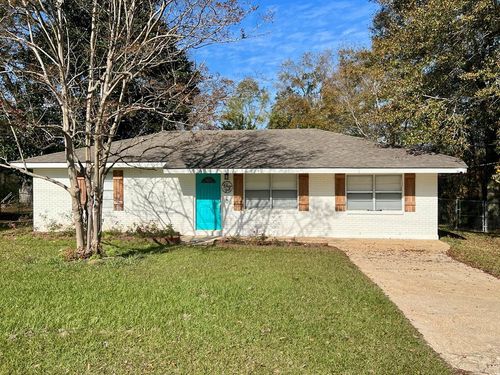 313 E Starkey, Poplarville, MS, 39470 | Card Image