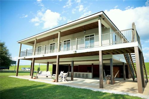 170 Madison Dr, Marksville, LA, 71351-4207 | Card Image