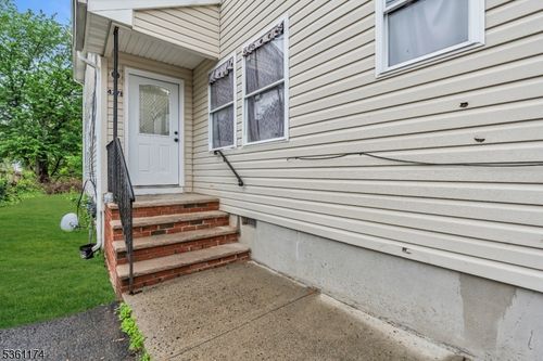 477 Lewis St, Somerset, NJ, 08873-3141 | Card Image