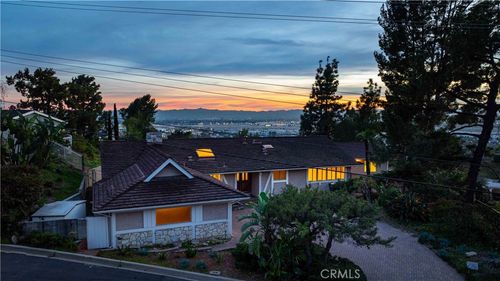 9960 Milburn Dr, Sun Valley, CA, 91352-4245 | Card Image