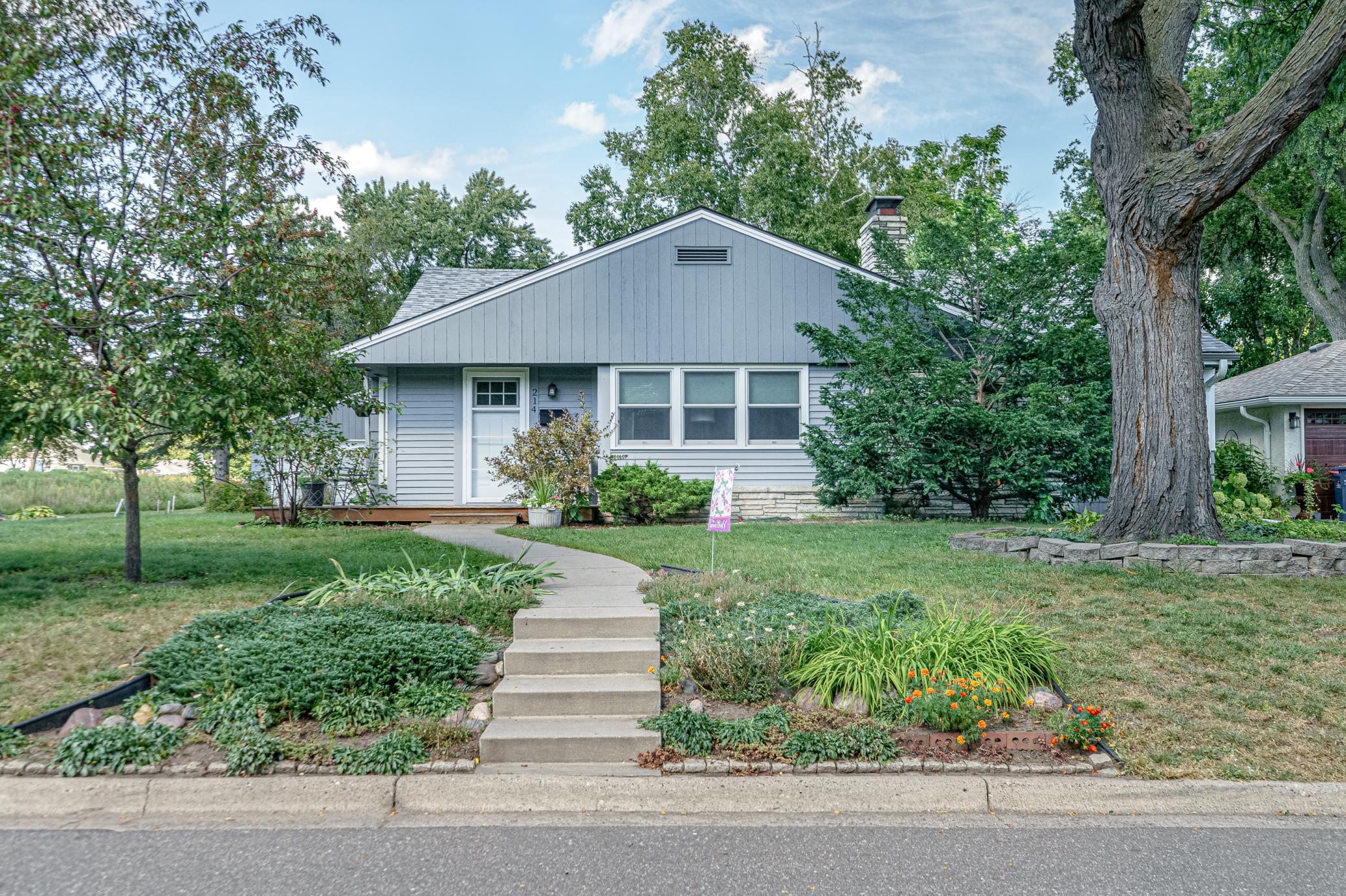 74th St, Minneapolis, MN 55423