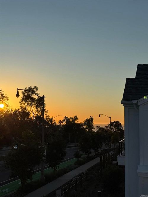 201-1105 Catania Ct, Encinitas, CA, 92024 | Card Image