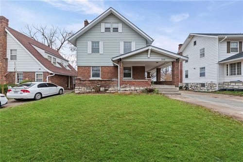 309 N Van Brunt Blvd, Kansas City, MO, 64123-1311 | Card Image