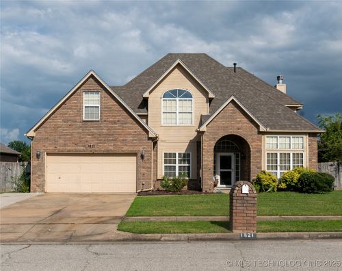 1821 N 11th St, Broken Arrow, OK, 74012-9320 | Card Image