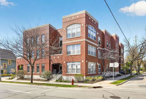 301-280 Division St, Madison, WI, 53704-6621 | Card Image