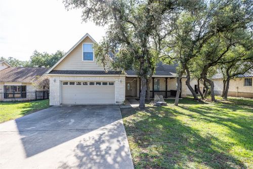 6 Pebblebrook Ln, Wimberley, TX, 78676-2711 | Card Image