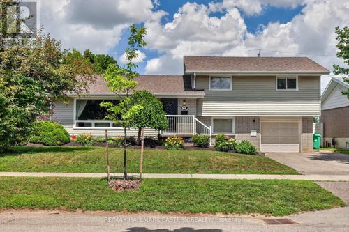 894 Kawartha Dr, Peterborough, ON, K9J6L3 | Card Image