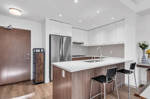 307-8580 River District Cross, Vancouver, BC, V5S0B9 | Card Image