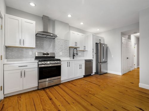 2a-131A Cottage St, Boston, MA, 02128 | Card Image