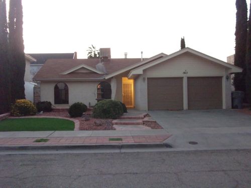 1917 Ralph Janes Pl, El Paso, TX, 79936-4061 | Card Image