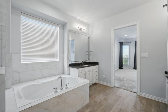 2023 Crockett Cir, House other with 4 bedrooms, 4 bathrooms and null parking in Irving TX | Image 20