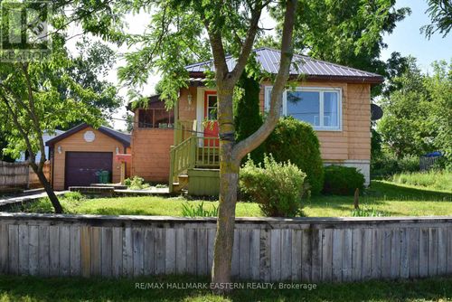 289 Bennet St, Peterborough, ON, K9H5B8 | Card Image