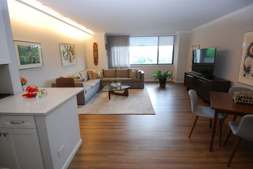 apt-4y-27110 Grand Central Pkwy, Floral Park, NY, 11005-1204 | Card Image