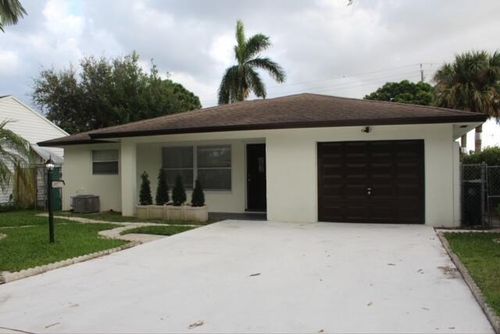 907 18th Avenue N, Lake Worth Beach, FL, 33460 | Card Image