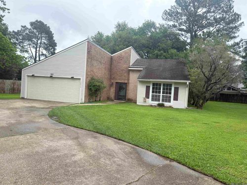 7617 Pennhill Dr, Baton Rouge, LA, 70817-5230 | Card Image