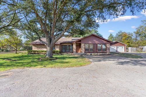 208 S Hedwig St, Riesel, TX, 76682-3002 | Card Image