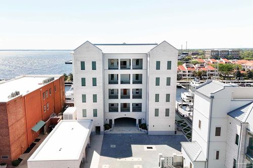 201-800 S Palafox St, Pensacola, FL, 32502-5938 | Card Image