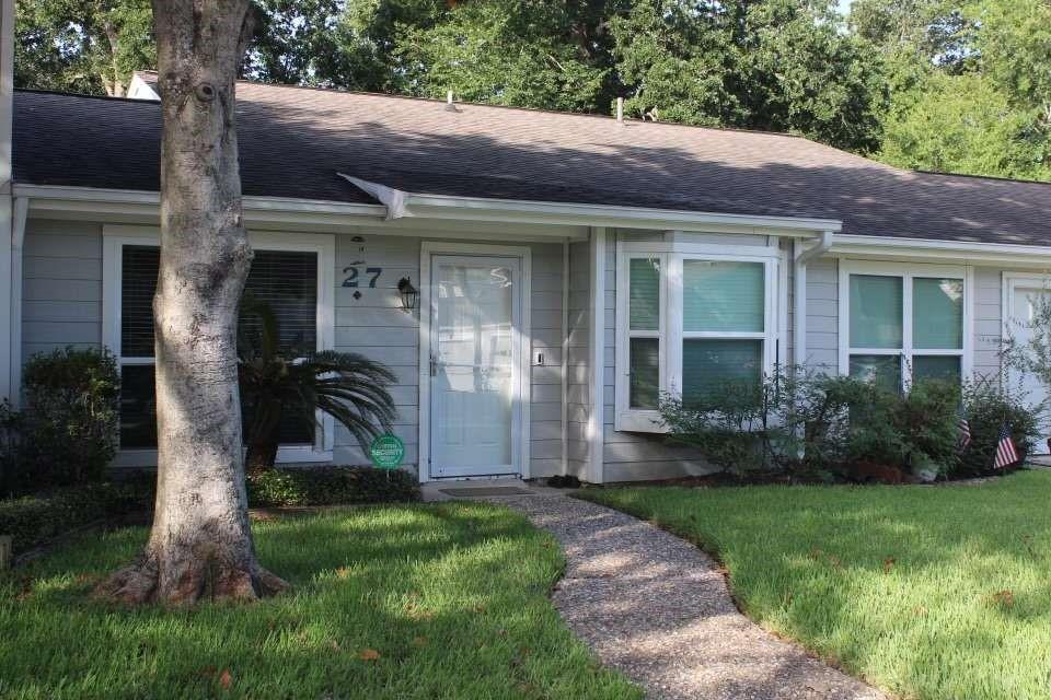 Hideaway Dr, Friendswood, TX 77546