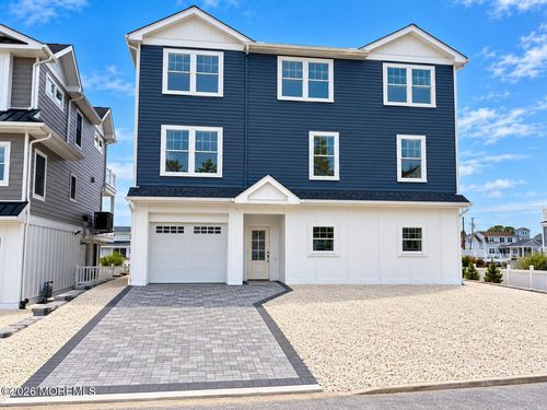 45 Frank Dr, MANAHAWKIN, NJ, 08050-4203 | Card Image
