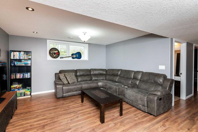 5021 47 Street, Home with 3 bedrooms, 3 bathrooms and 2 parking in Innisfail AB | Image 22