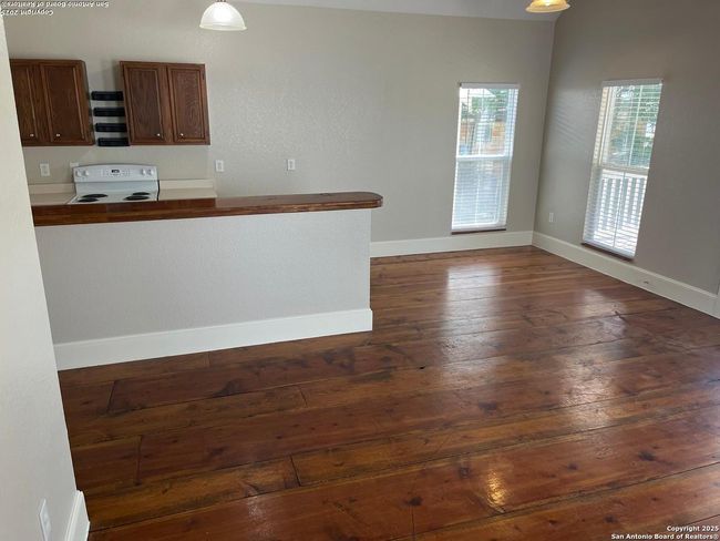 446 Waring Welfare Rd, House other with 2 bedrooms, 2 bathrooms and null parking in Waring TX | Image 7