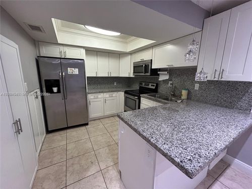 8-9-29 Madrid Ln, Davie, FL, 33324-5549 | Card Image