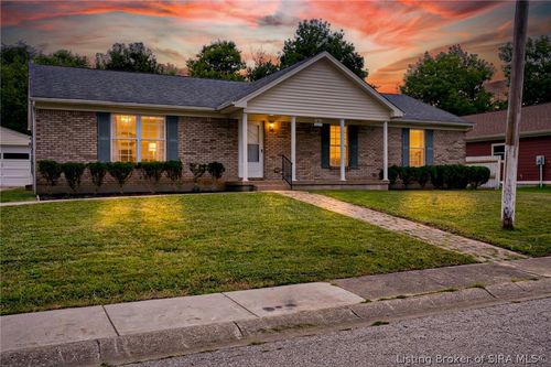 1515 Walnut St, New Albany, IN, 47150-4907 | Card Image