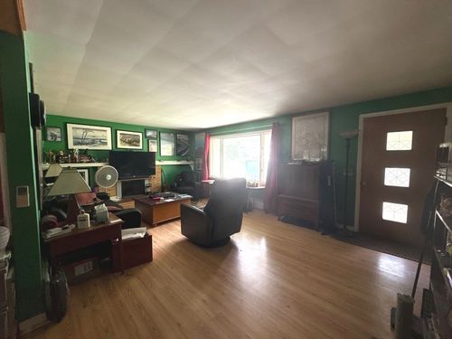 15 Holmeswood Ter, Lenox, MA, 01240-2182 | Card Image