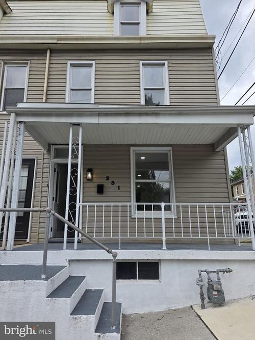 231 Jefferson St, STEELTON, PA, 17113-2144 | Card Image