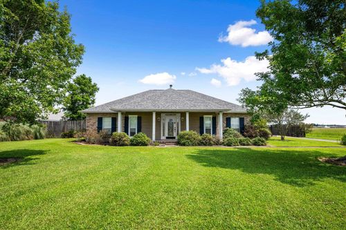 19706 Highway 643, Vacherie, LA, 70090-3017 | Card Image