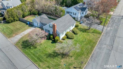 79 Longview St, Waterford, CT, 06385-3005 | Card Image