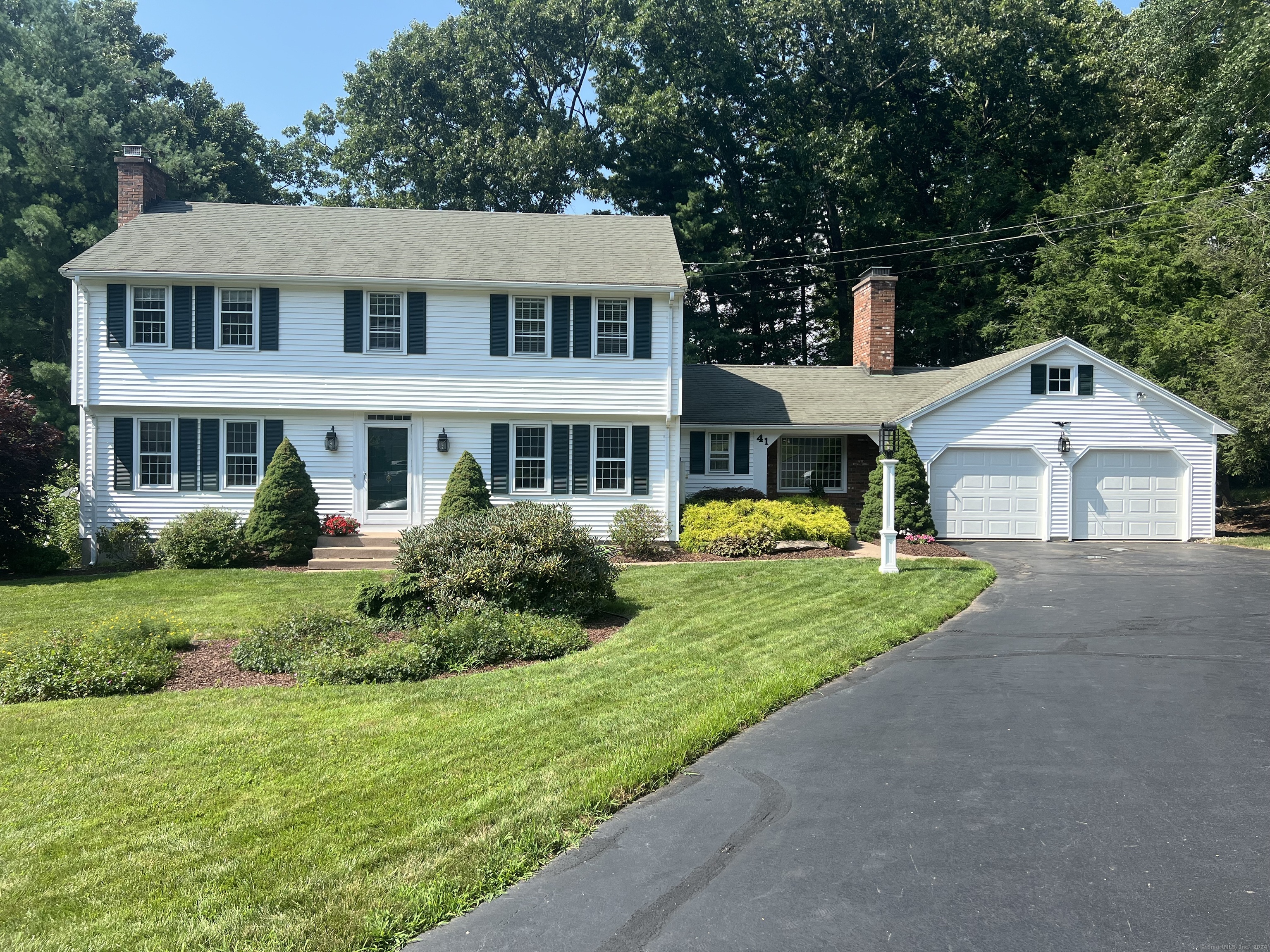 Tonica Spring Trl, Manchester, CT 06040