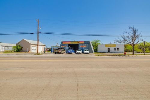 504 N Crockett Ave, Sonora, TX, 76950-6200 | Card Image