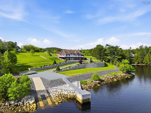 2539 Highway 331, Pleasantville, NS, B0R1G0 | Card Image