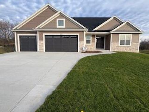 922 Medina Dr, MUKWONAGO, WI, 53149-5614 | Card Image