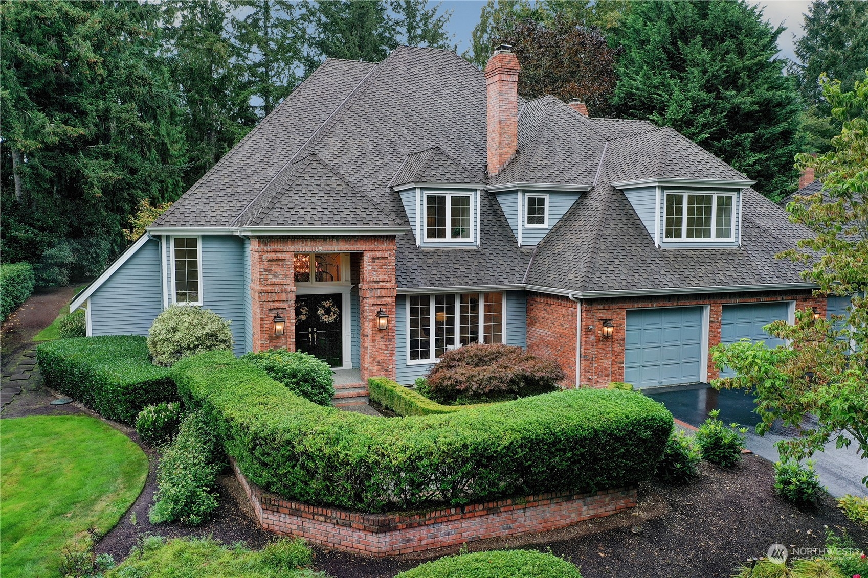 197th Ct, Woodinville, WA 98077