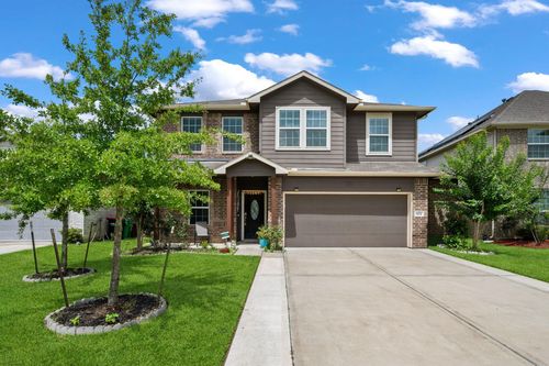 8831 W Crescent Lake Cir, Baytown, TX, 77521-5109 | Card Image