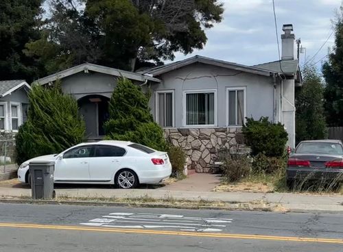 2924 Seminary Avenue, Oakland, CA, 94605 | Card Image