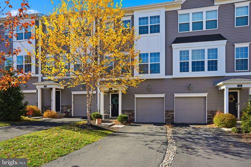 28 Wil Be Dr, POTTSTOWN, PA, 19465-9317 | Card Image