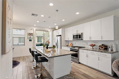 19547 Cardigan Dr, Northridge, CA, 91324-1675 | Card Image